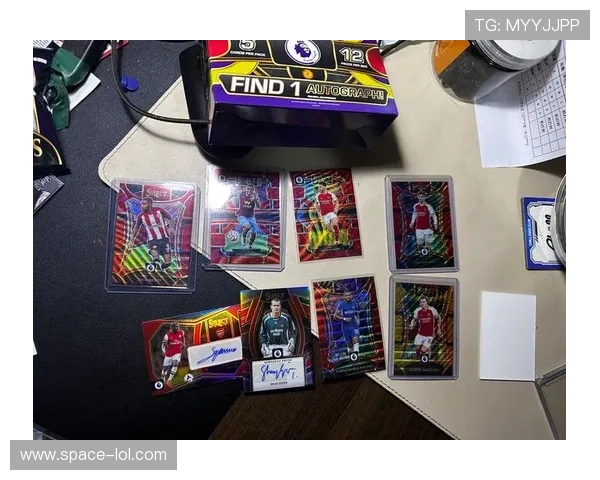 足球球星卡与球星玩具收藏热潮引领粉丝互动新体验